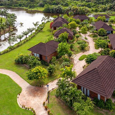 Lakowe Lakes Hotel, Golf And Country Estate By Newmark Lagos Exterior foto