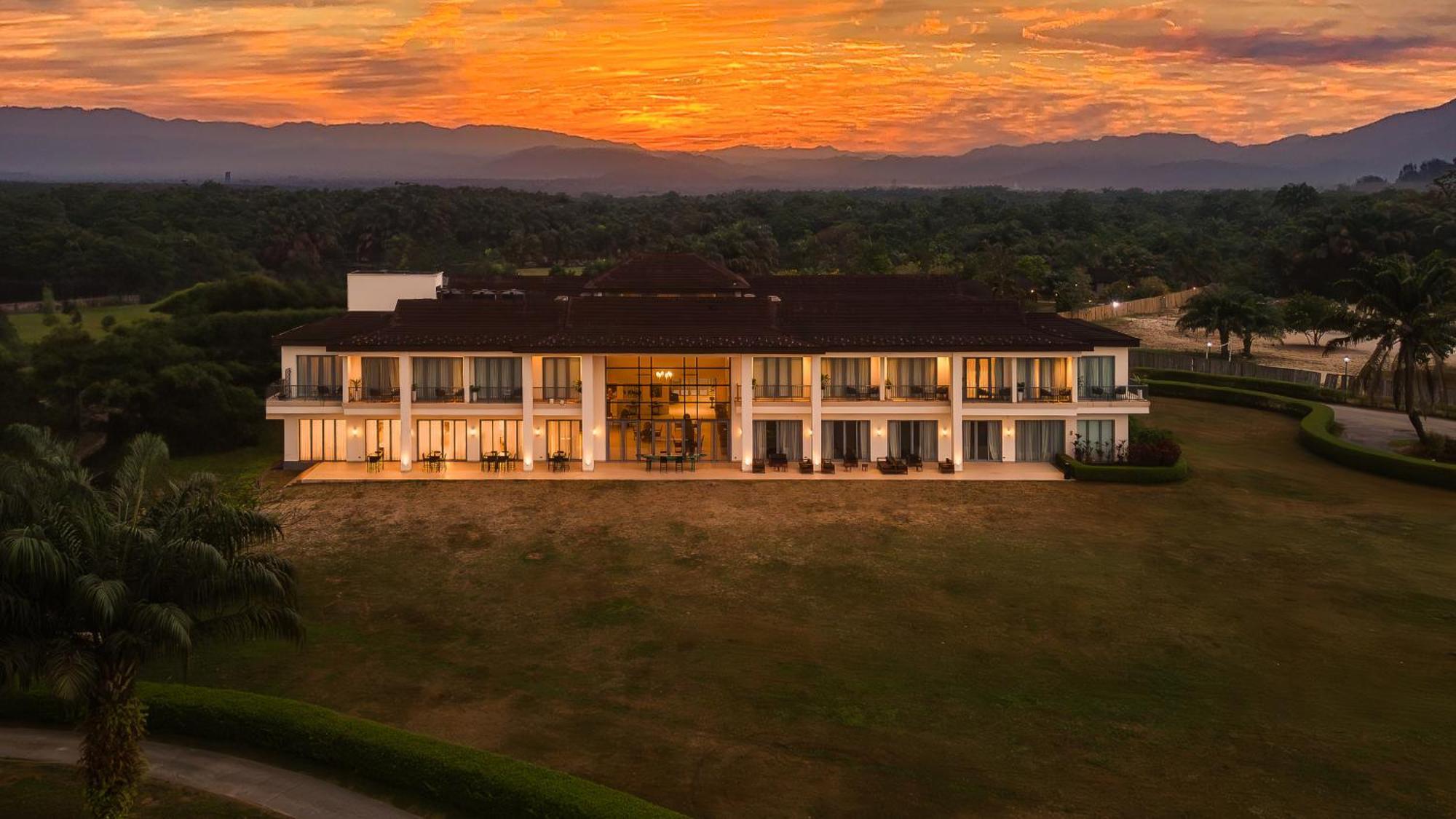 Lakowe Lakes Hotel, Golf And Country Estate By Newmark Lagos Exterior foto